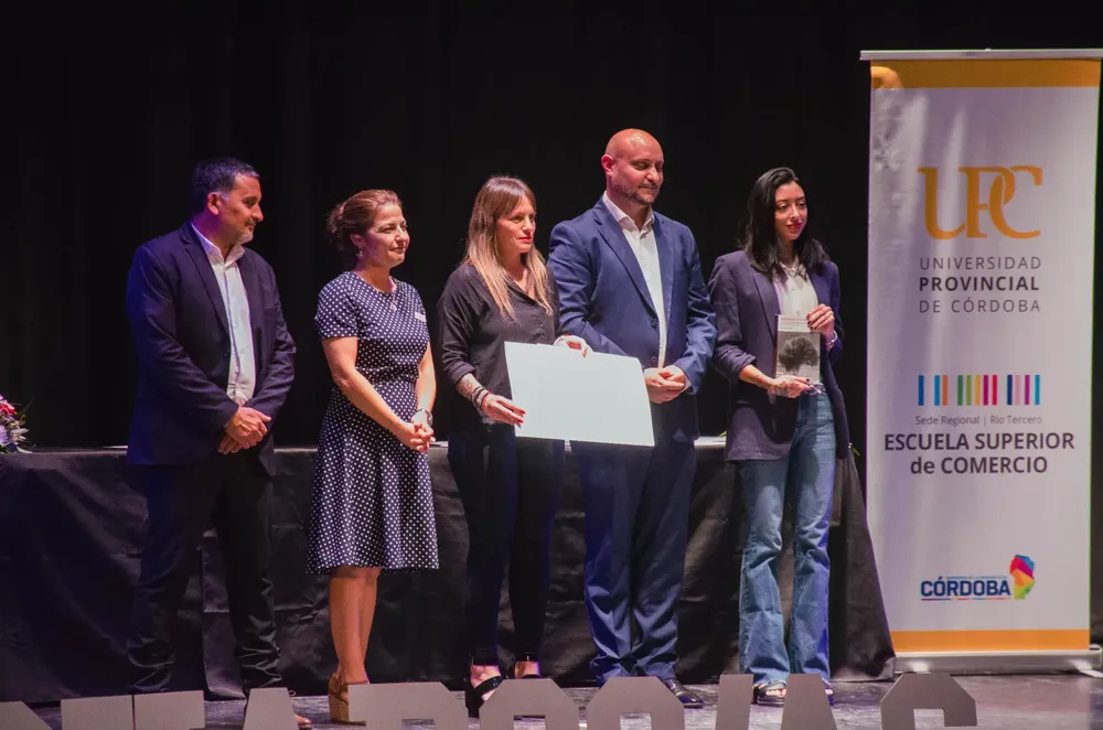 c38acc52-d108-4e90-a461-b148f576adfb