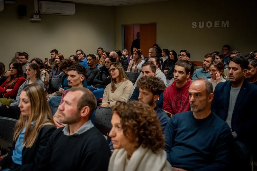 multimedia.grande.9b0774818d303f72.Z3JhbmRlLndlYnA=