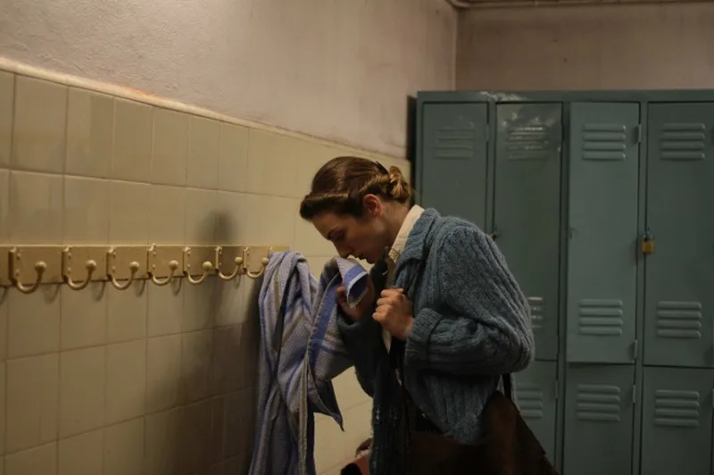 MV5BMjBmZmU3YTUtNGViMC00YjQzLWJkNmItNTMxZDdmNGI0MDlkXkEyXkFqcGc@._V1_