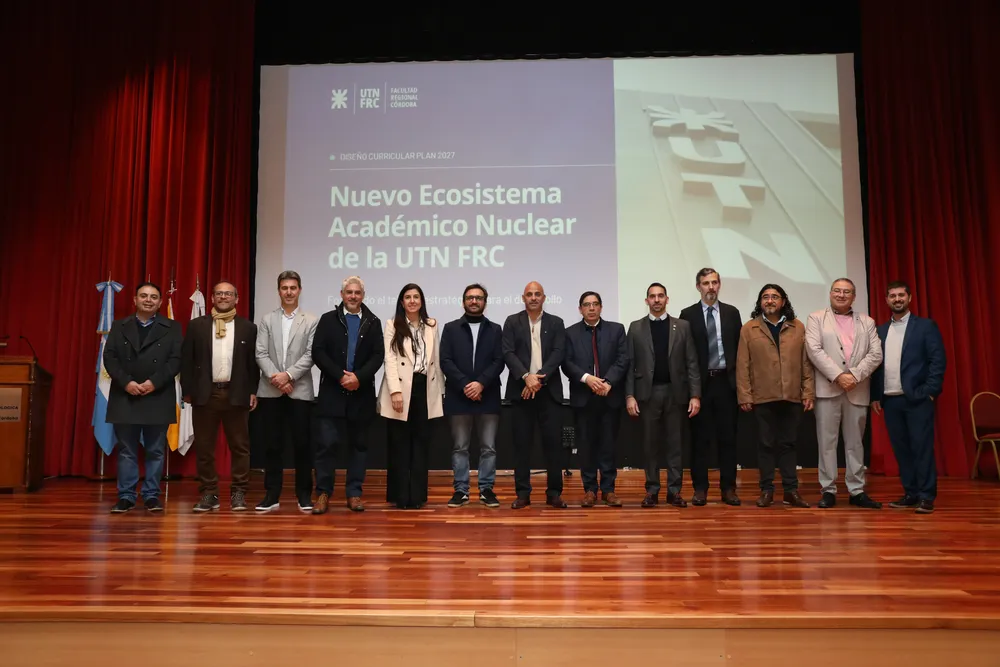 Presentación nueva carrera de Ingeniería Nuclear - 1