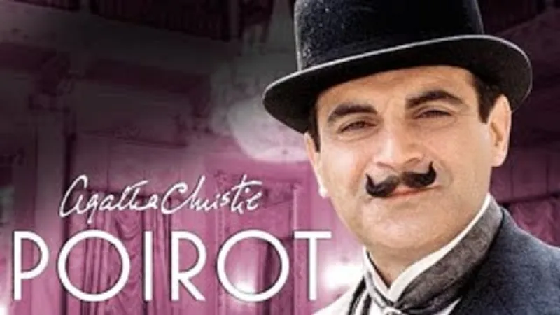David Suchet representando a Hércules Poirot