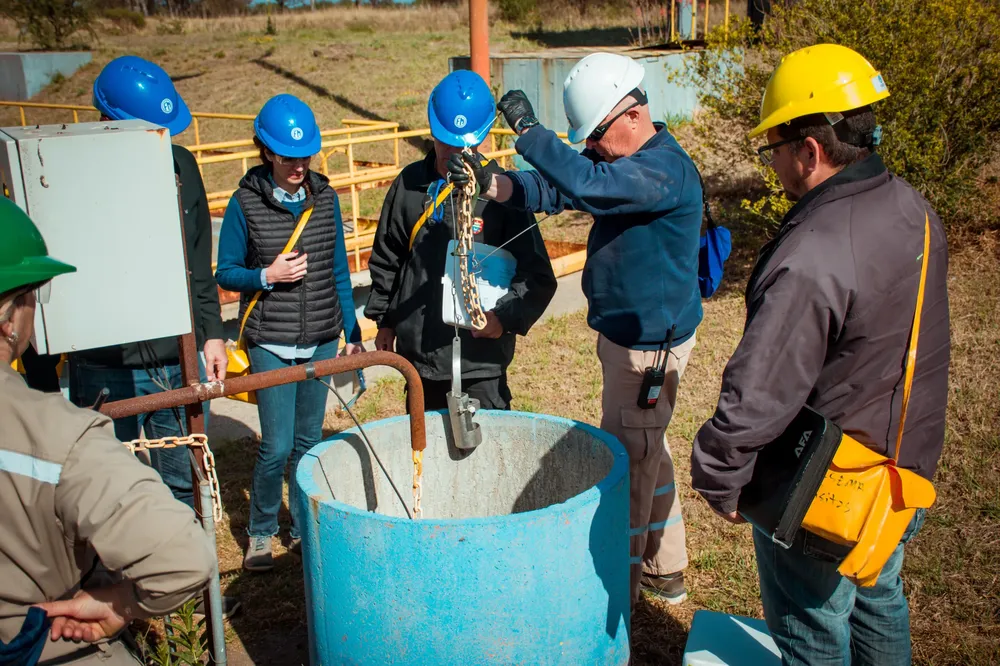 e21d1f5a-ef05-44e0-9e63-d0ea89905a5c