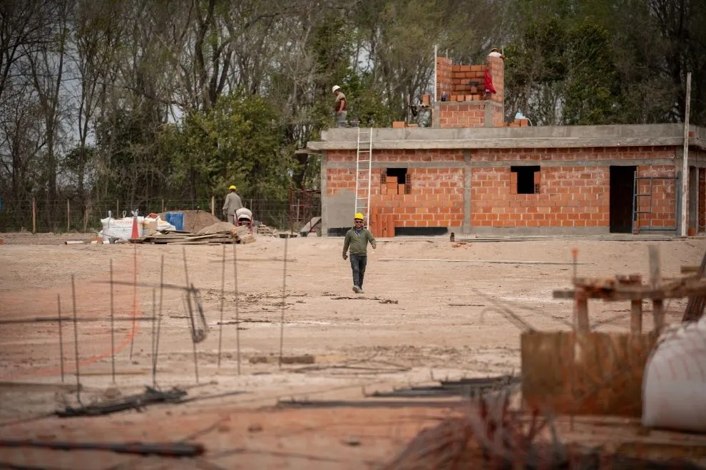 WhatsApp-Image-2025-11-11-at-09.36.43