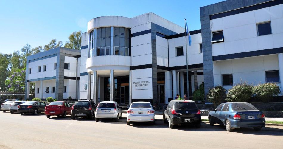 juicio la causa contra un falso abogado - Tribunales Río Tercero